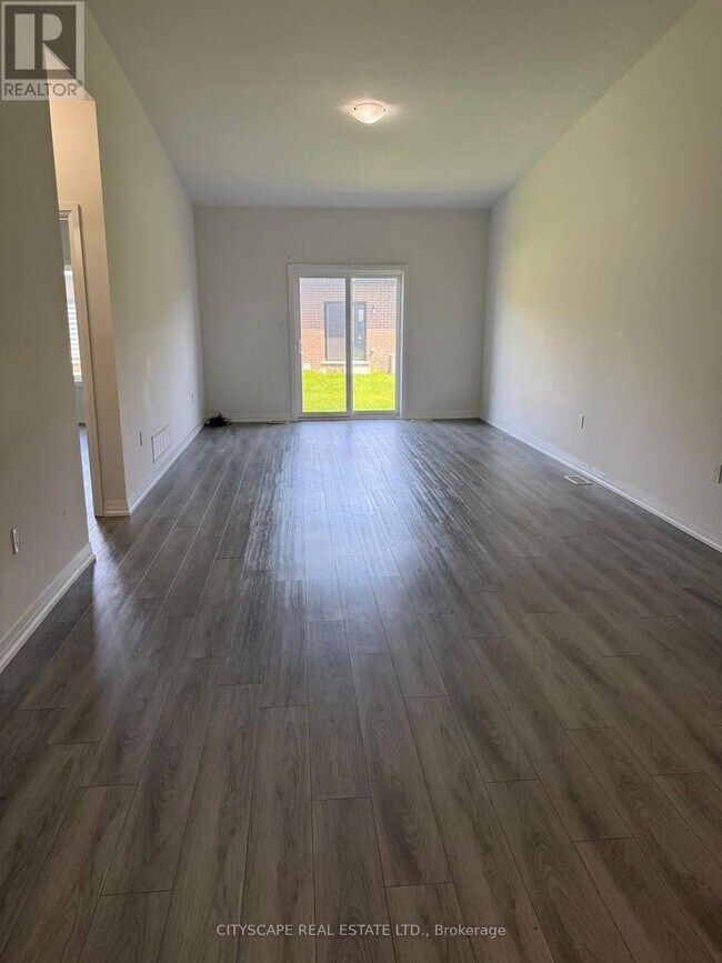 Photo - 550 Grey St