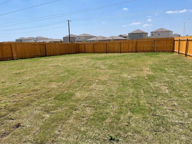 Photo - 704 Shoal Crk