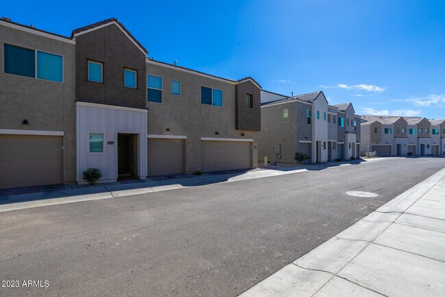Photo - 2169 W Harmont Dr