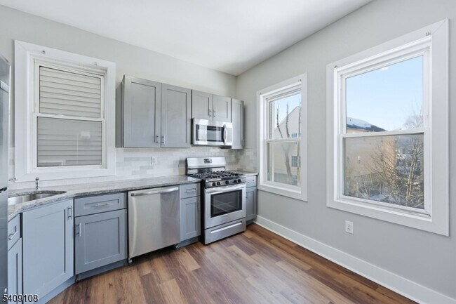 Photo - 913 S 18th St Unit 2