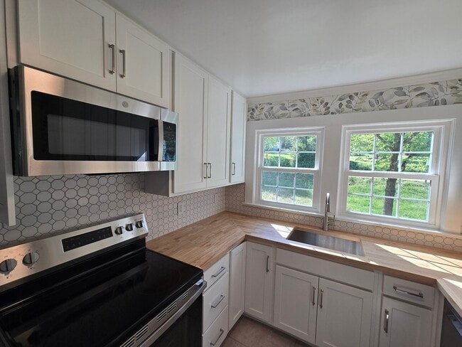 Photo - 4094 University Dr Unit A