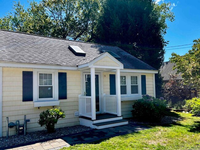 Photo - 15 Mill Pond Ln