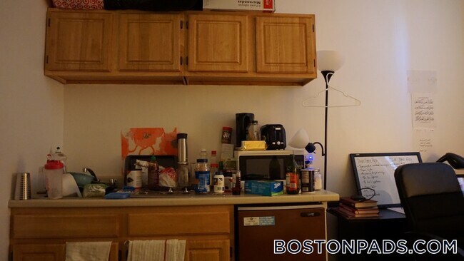 Photo - 854 Beacon St Unidad 3