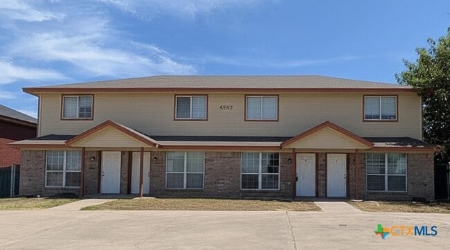 Photo - 4302 Jeff Scott Dr