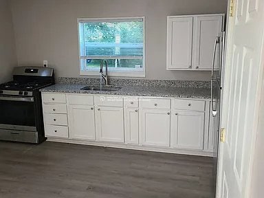 Photo - 532 Blaine Ave