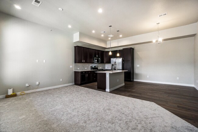 Photo - 832 Schlagel St Unit 8