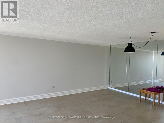 Photo - 2045 Lake Shore Blvd W Unit 2804