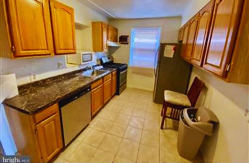 Photo - 5540 60th Ave