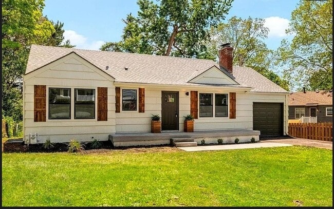 Building Photo - Stunning Mission Remodel | 4 Bed, 2 Bath, Garage and Finished Basement