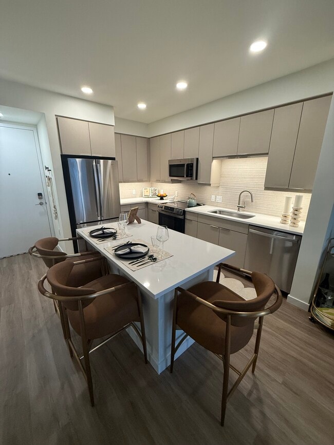 Building Photo - 3055 NW 3rd Ave Unit A6