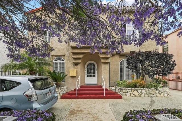 Building Photo - 2818 S Bronson Ave