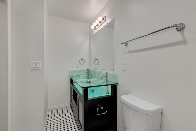 Photo - 3007 N 22nd St Unit 04