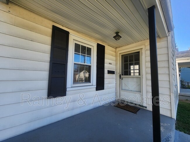 Photo - 4401 Bellevue Ave