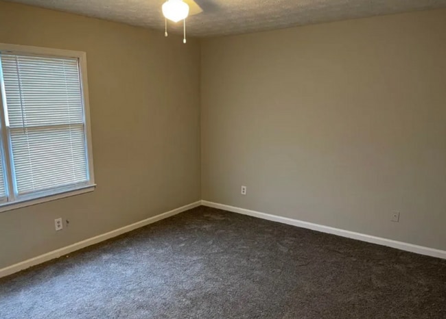 Photo - 2 bed 2.5 bath in Stockbridge!