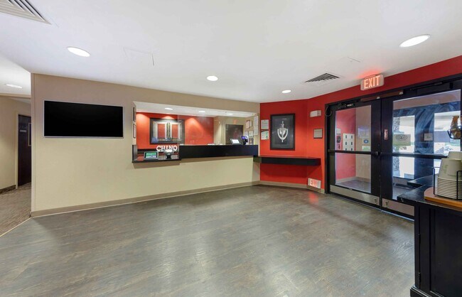 Furnished Studio-Los Angeles - Chino Valley