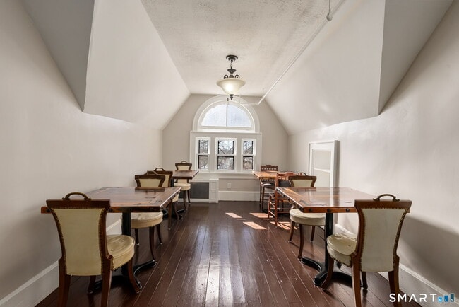 Photo - 360 Farmington Ave Unidad 2