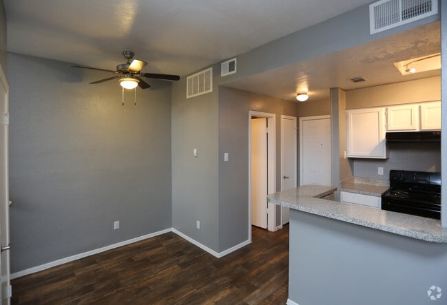Photo - Woodbridge Townhomes