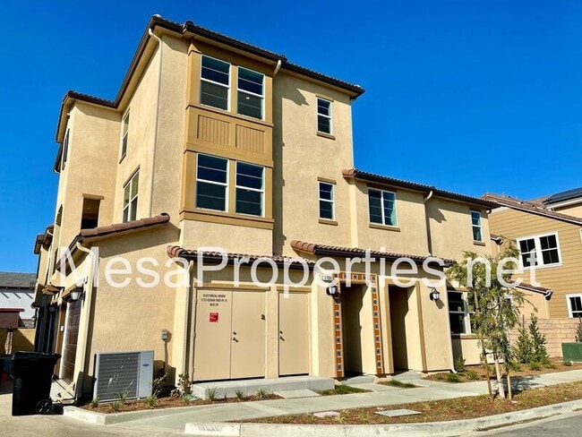 Building Photo - 1709 Cedar Tree Pl