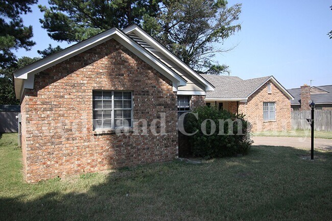 Photo - 3235 Fox Chase Dr