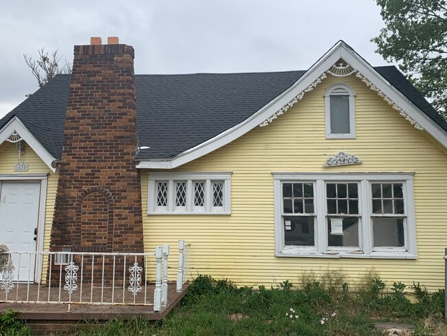 Building Photo - 1620 S Hayden St