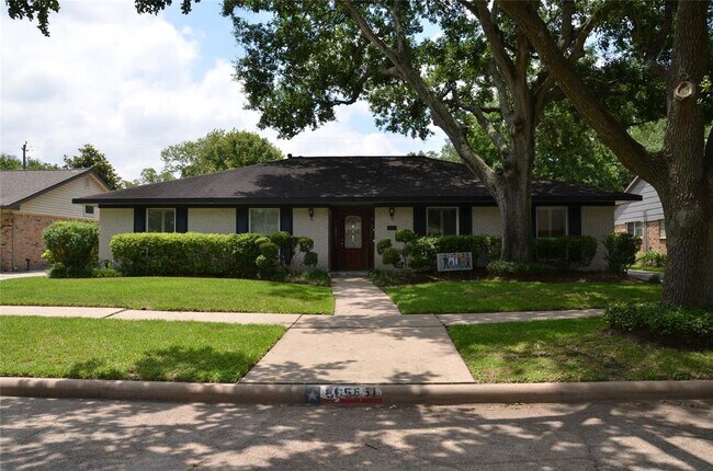 Photo - 5651 Valkeith Dr