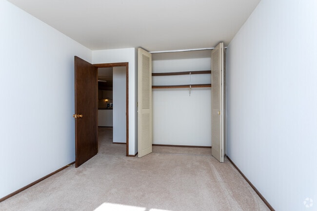 1BR, 1BA + Den