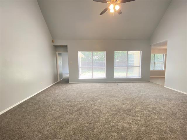 Photo - 6101 Meadowside Trail