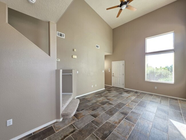Photo - 4363 San Benito St