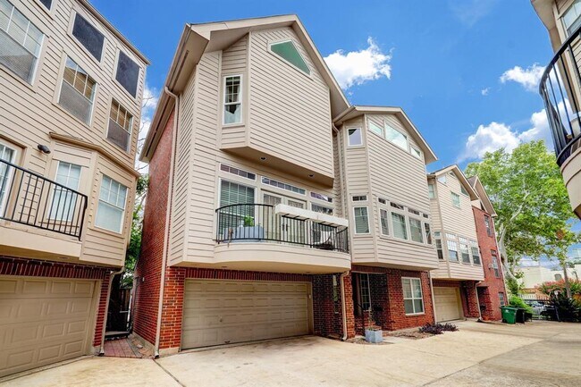 Photo - 1106 Jackson Blvd Condo Unit B