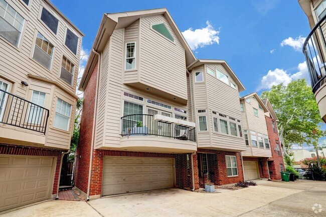 Building Photo - 1106 Jackson Blvd Unit B Rental
