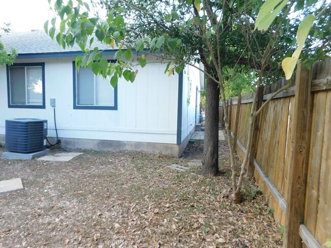 Photo - K Askari Properties ( 501/503 Willow Bend Cv ) Unit 503