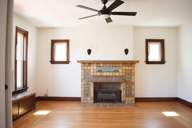 Sala de estar - 625 6th Ave Unidad 1