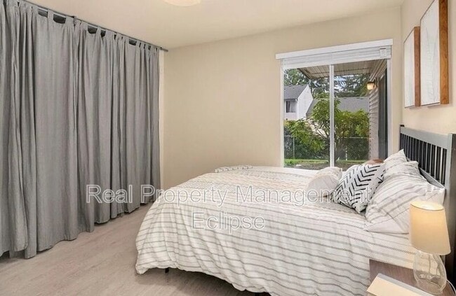 Photo - 17431 Ambaum Blvd S Unit B13