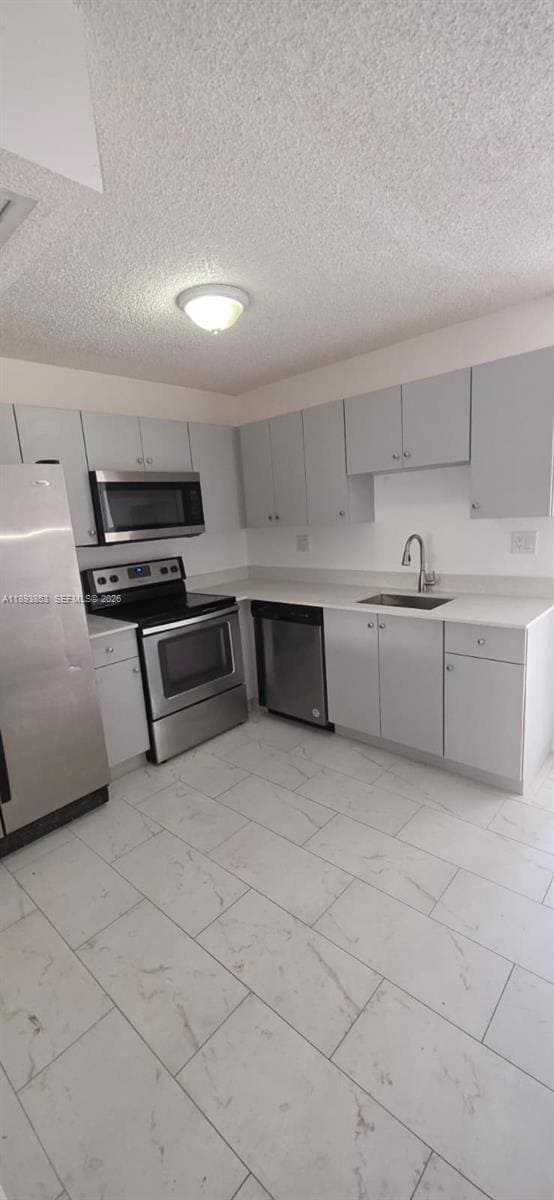 Building Photo - 15389 S Dixie Hwy Unit 45