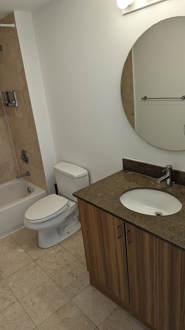 Photo - 6305 Indian Creek Dr Unit 5A