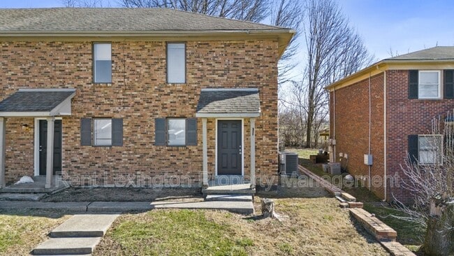 Building Photo - 1649 Foxhaven Dr