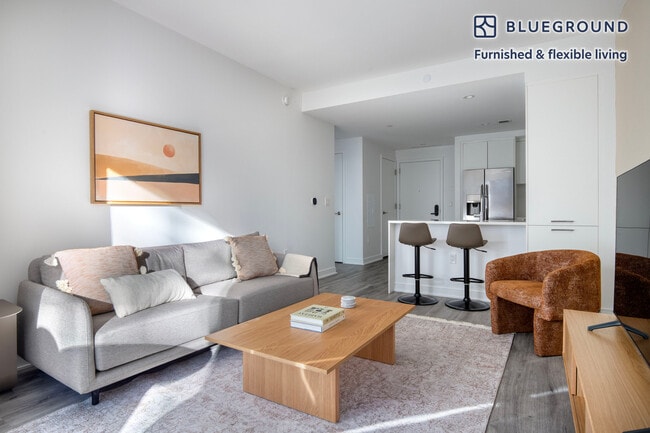 Photo - 949 1st St SE Unidad FL6-ID734