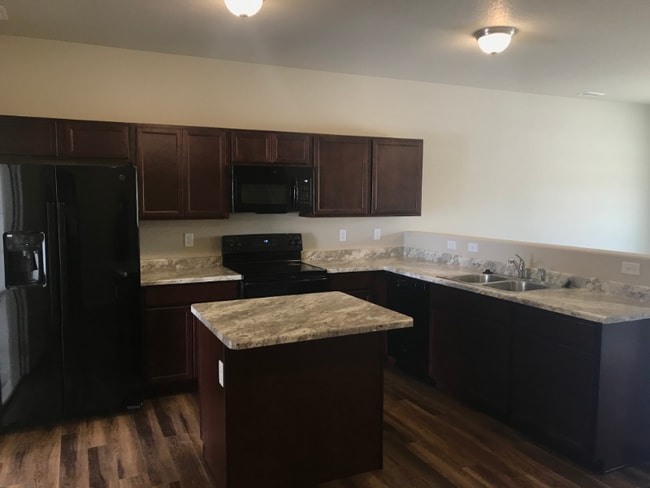 Photo - 7690 Woody Cones Vw