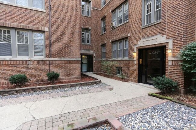 Photo - 644 W Barry Ave Unit J02P