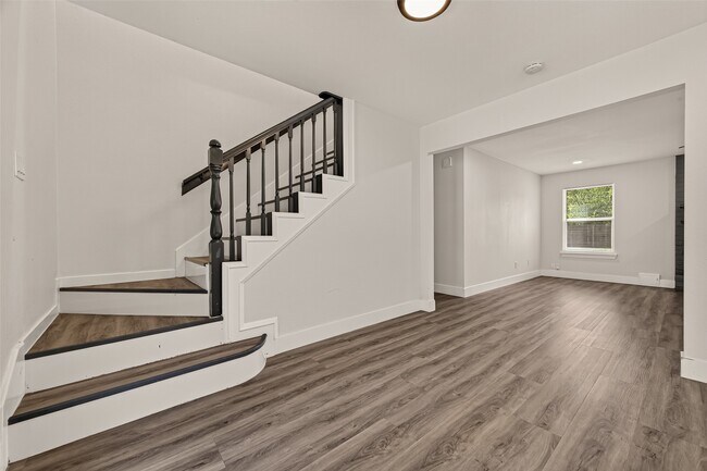 10011 Pine Pass Dr