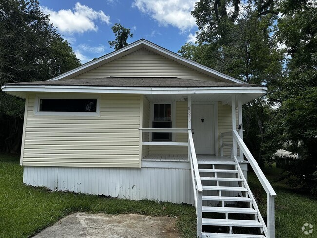 Building Photo - 820 W Georgia St Rental