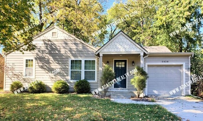Building Photo - Beautiful Home in Mission, KS-Available in JULY!!!