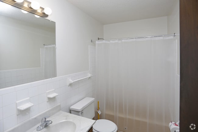 2HAB, 1BA - 958 ft²