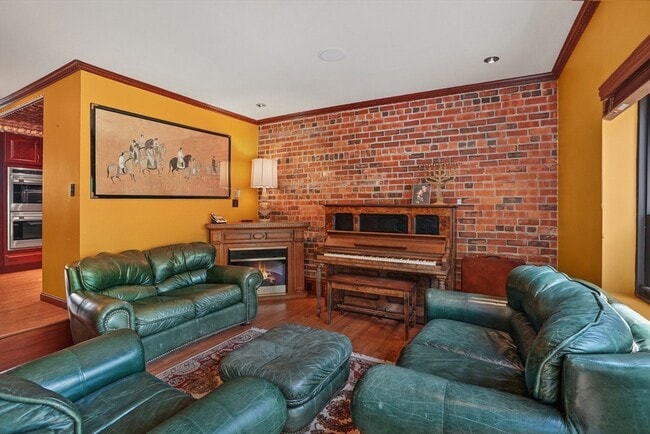 Photo - 131 Perkins St