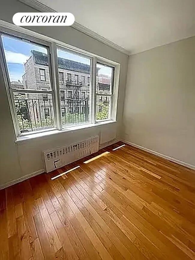 Photo - 235 E 27th St Apartamento
