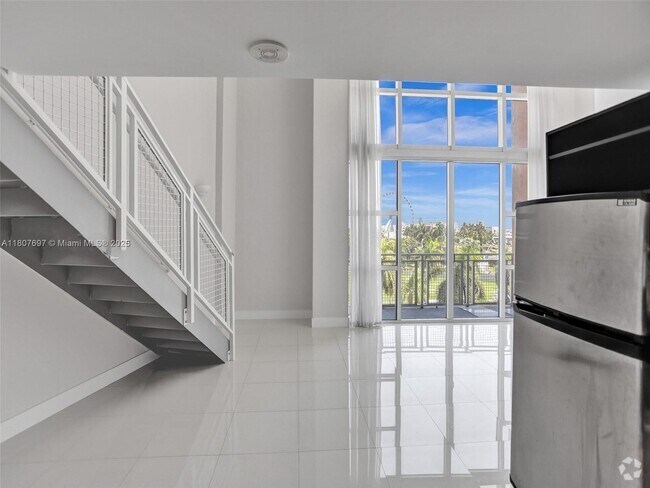 Building Photo - 244 Biscayne Blvd Unit 439 Rental
