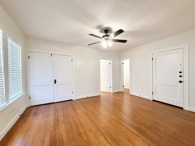 Photo - 1126 Berthea St Unit 15