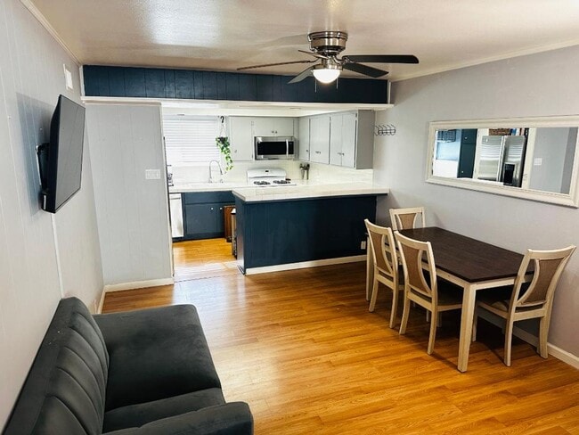 Photo - Beautiful Condo close to Memorial and Garces HS