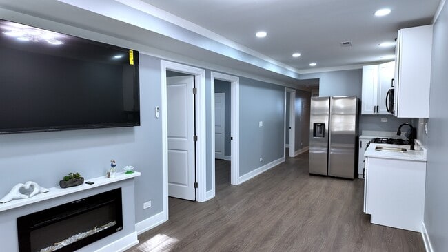 Photo - 2233 S Spaulding Ave