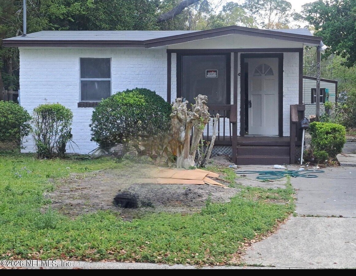 Photo - 2627 Wylene St